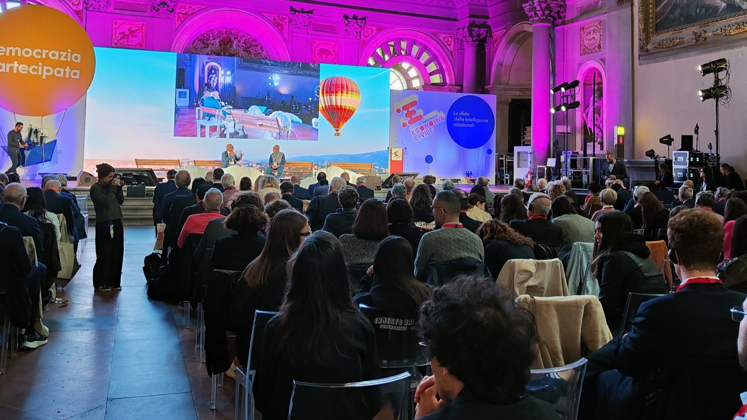 gallery Positivo il bilancio del Fnec. Il rettore: “La democrazia, vera forma di vita”