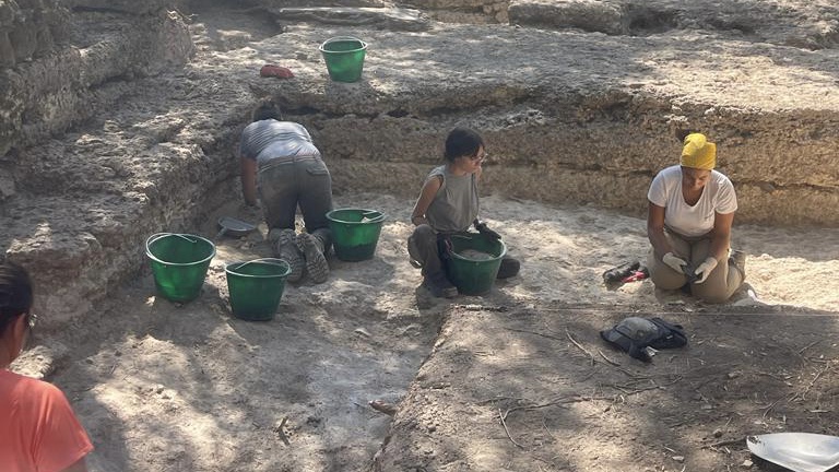 gallery L’affascinante storia di Leontìnoi, giunge al termine la terza campagna di scavi nella città antica