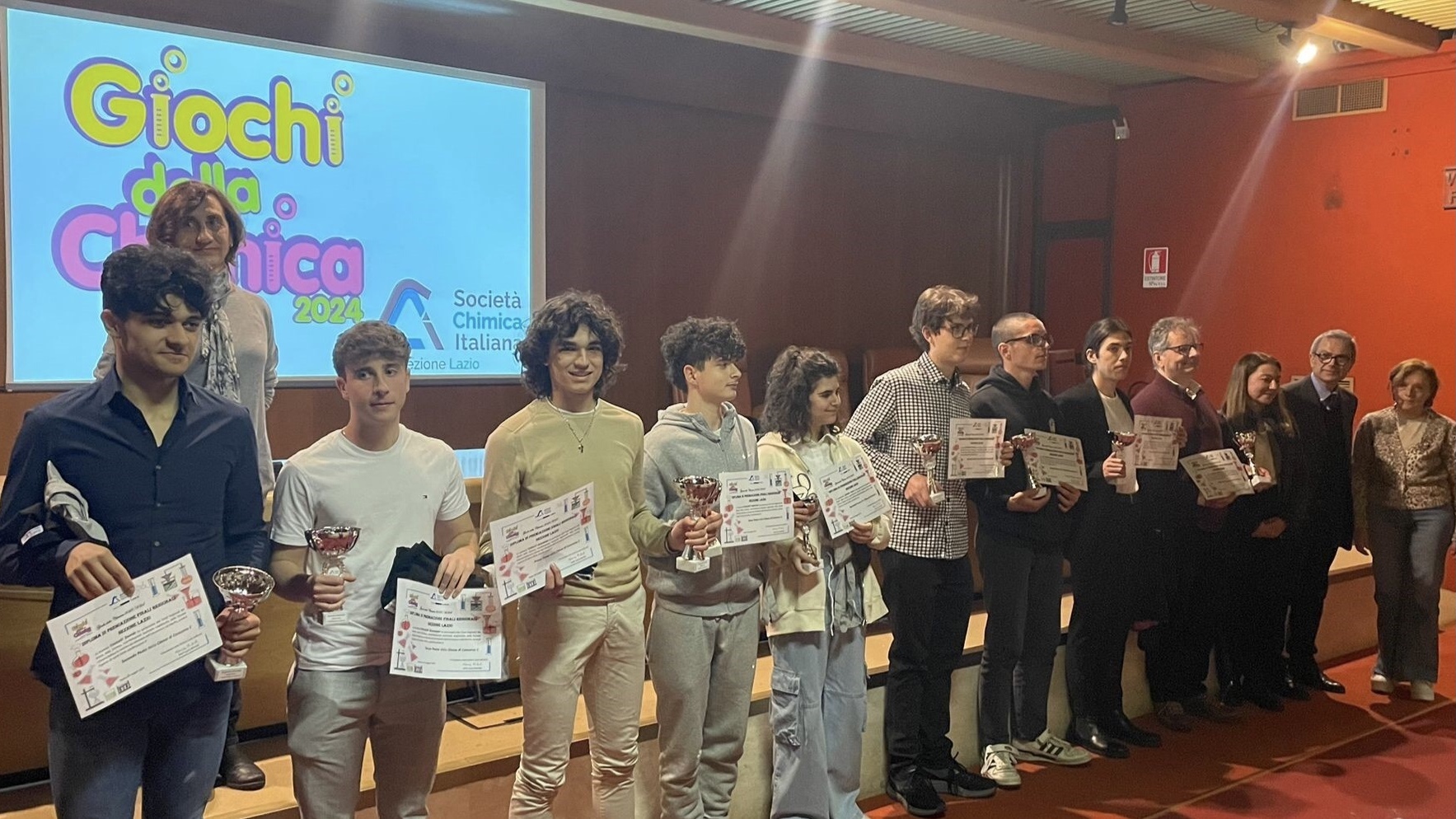 gallery Giochi della chimica: premiati i giovani più competitivi 