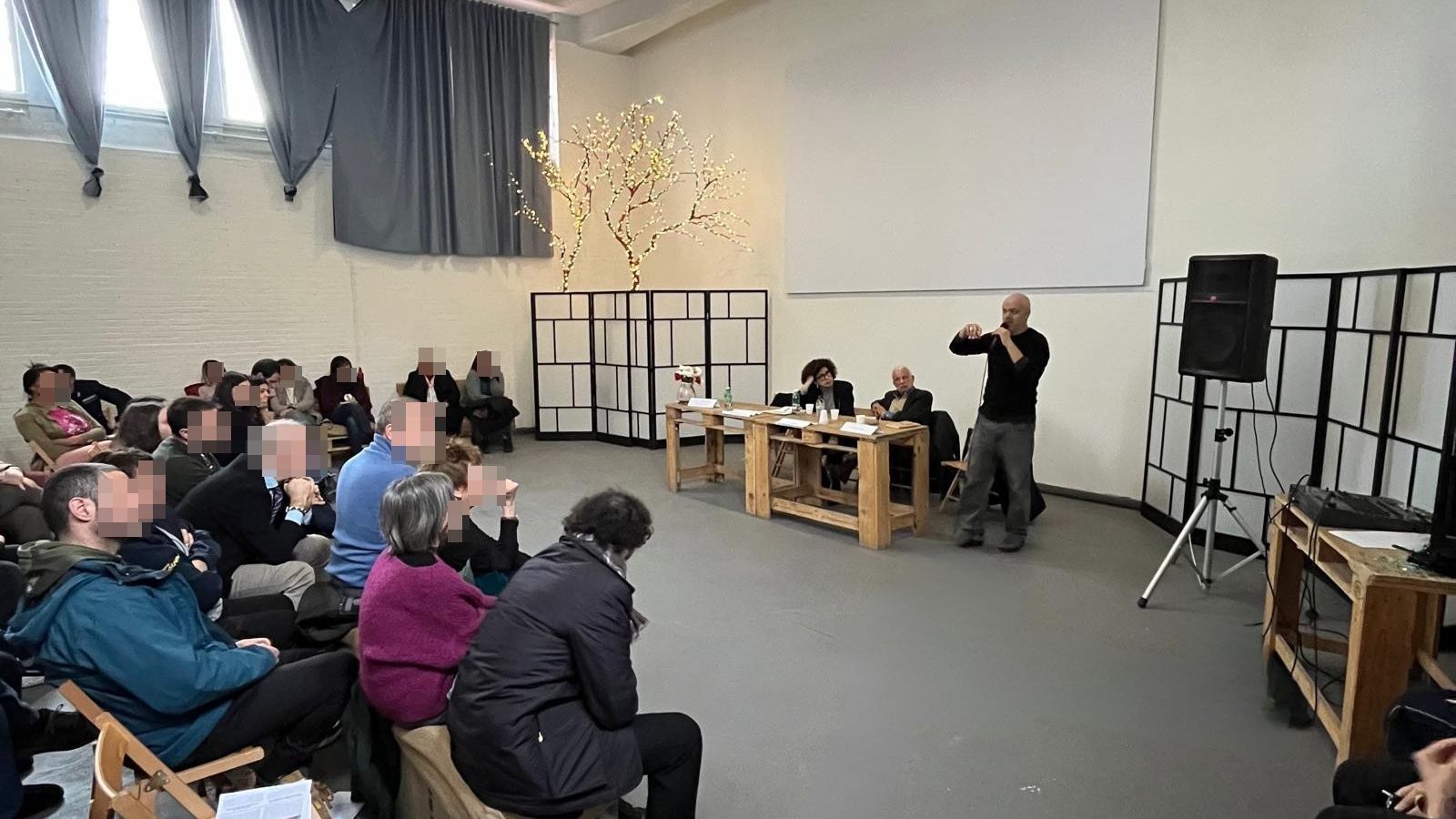 gallery A Rebibbia dialoghi con Diego Bianchi: giornalismo televisivo e non solo per il progetto Università in carcere