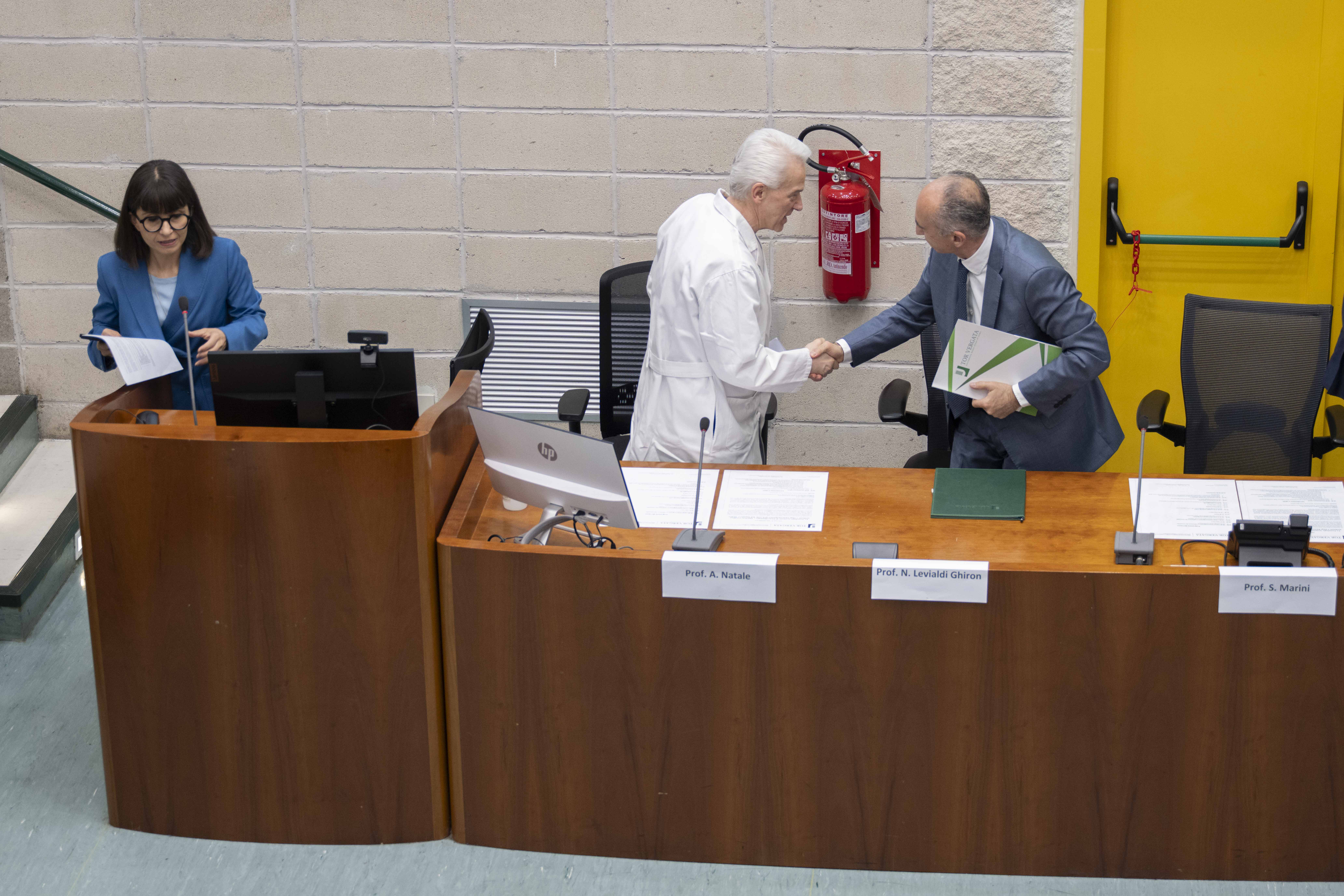 gallery Studenti apprendono nuove tecniche innovative per la lotta alle aritmie